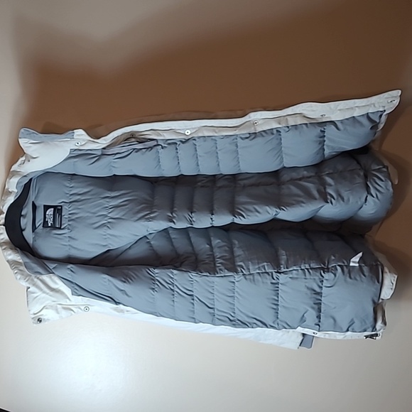 The north face cream arctic parka M very good condition except stains - Picture 11 of 13